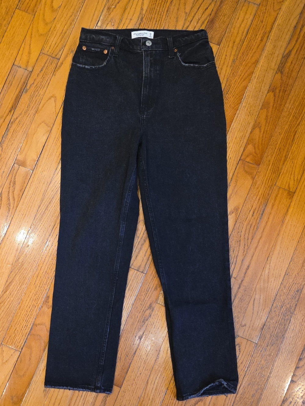 Abercrombie & Fitch Ultra High-Rise Black Straight-Leg Jeans (Curve Love)
